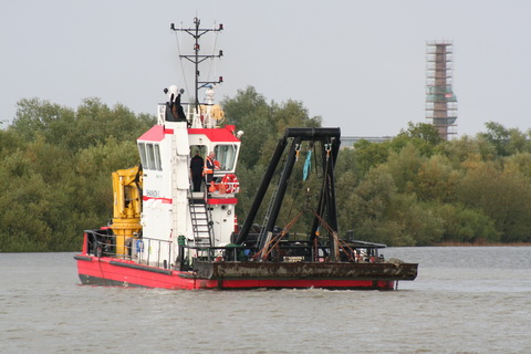Limerick Port dredger Shannon I 4_resize