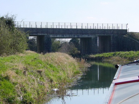 27 Turning left off Main Line at Soldier's Island to head for Naas_resize