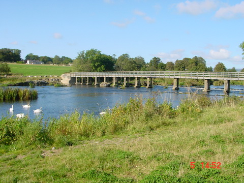 The footbridge in Castleconnell at normal summer level in 2002