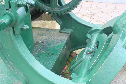 Waterford Scotch Quay crane 09_resize