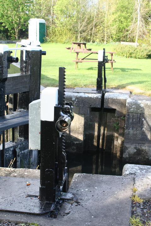 Coolnahay in drought April 2012 08_resize