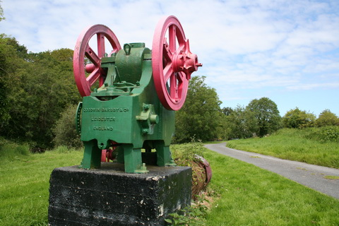 Unidentified machine near distillery 2_resize