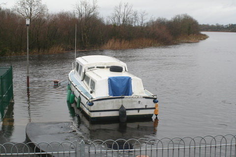 Floods 20151208 Portumna bridge 10_resize