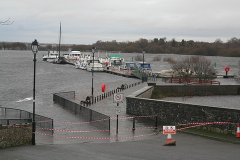 Floods 20151208 Shannonbridge 01_resize