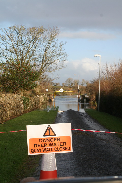 Floods 20151208 Tuamgraney 01_resize