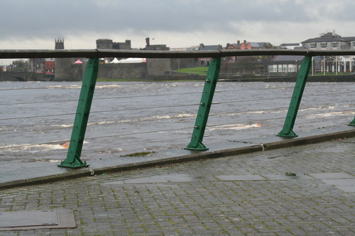 Shannon in Limerick 20151214 02_resize